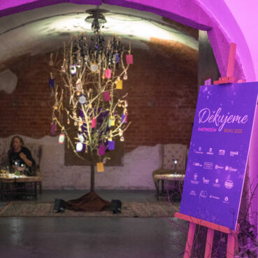 Violoncello pro&nbsp;Radka Mimru a&nbsp;benefiční večer plný naděje